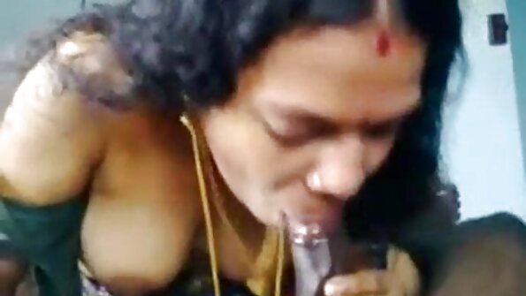 Mollige gratis pornozot Aziatische meid Kya Tropic geneukt door een lange en dikke lul